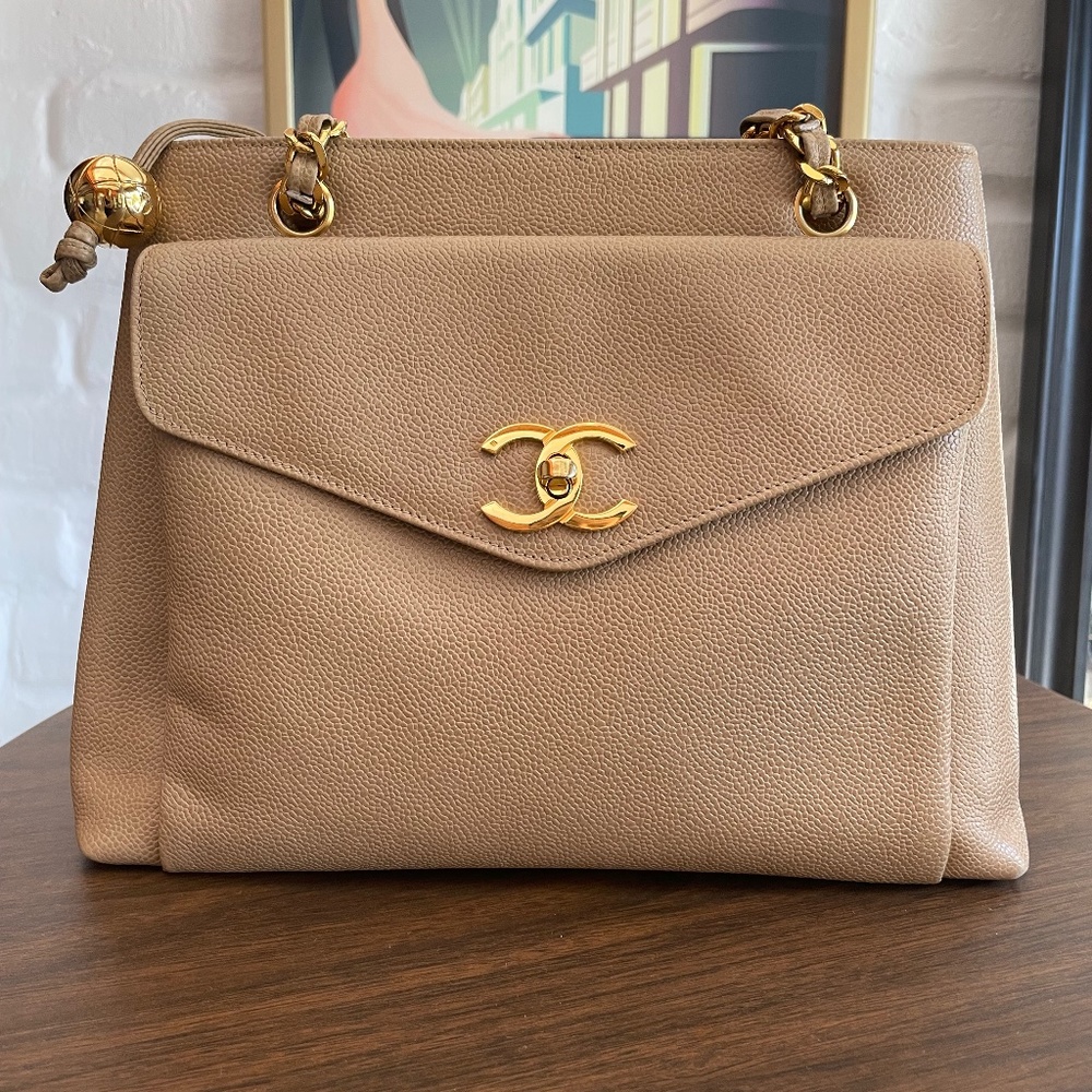 VINTAGE (1994-1996)CHANEL SHOULDER BAG